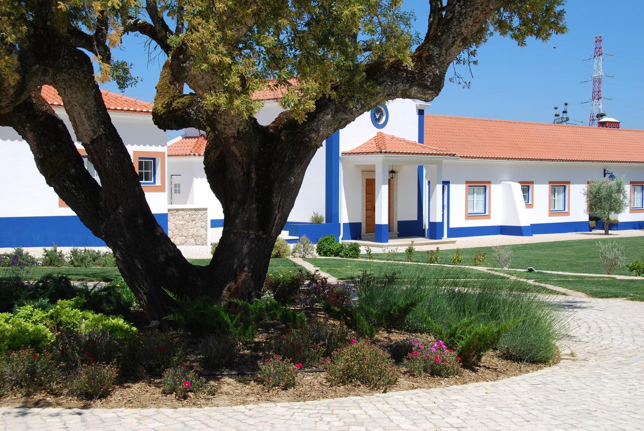 Quinta Da Torre - Casas De Campo Bed and Breakfast Alenquer Exterior foto